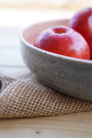 Preview: handgetöpferte Bowl, Schale für Suppe, Pasta, Salat